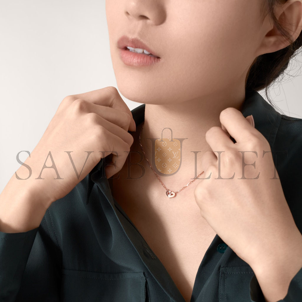 Ca*t*er heart shaped necklace b3040400